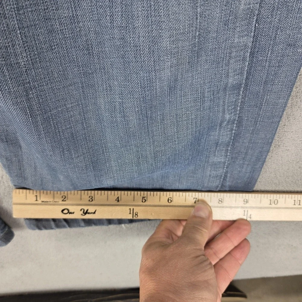 Vintage Levis Engineered Jeans Mens Blue Star Medium Wash Fits 32x30